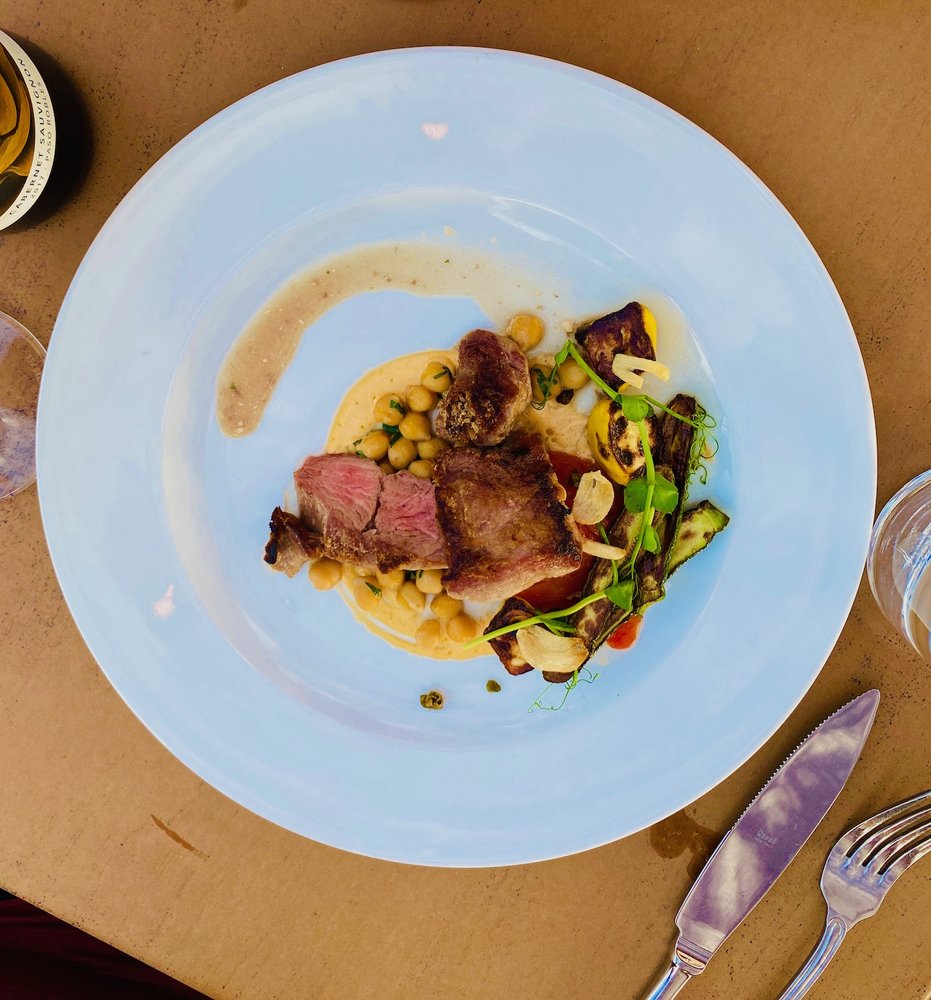 Seared lamb with chickpeas and grilled vegetables